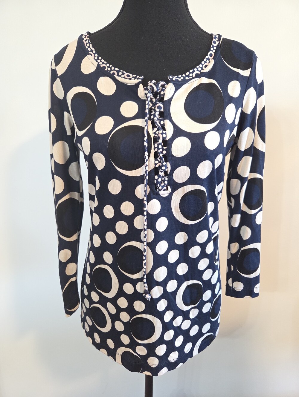 Diane Von Furstenberg jersey silk mod top Sz 6
